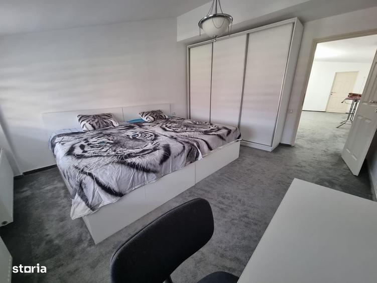 Casă cu 4 camere cu Teren 50 Mp în Obor