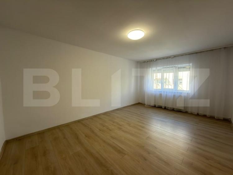 Apartament cu 2 camere decomandat în 1 Mai