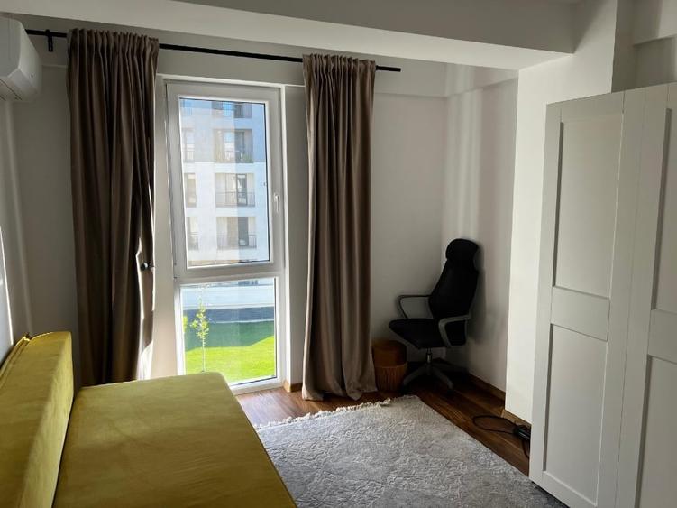 Apartament cu 3 camere decomandat, mobilat în Aradului
