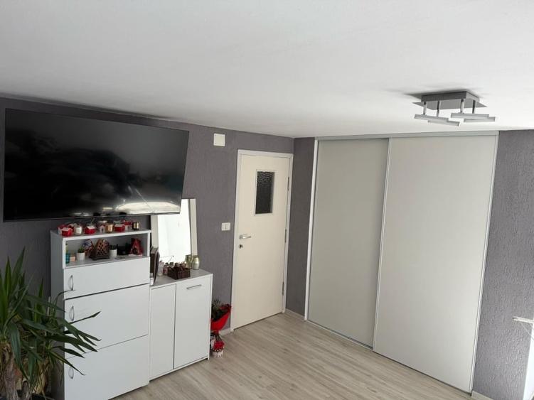 Casă individuală cu 4 camere cu Teren 800 Mp în Aluniș