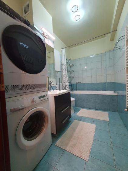 Apartament cu 2 camere decomandat, mobilat în Central