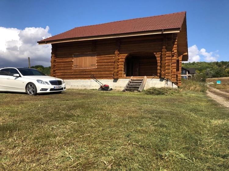 Casă cu 4 camere în Exterior Vest