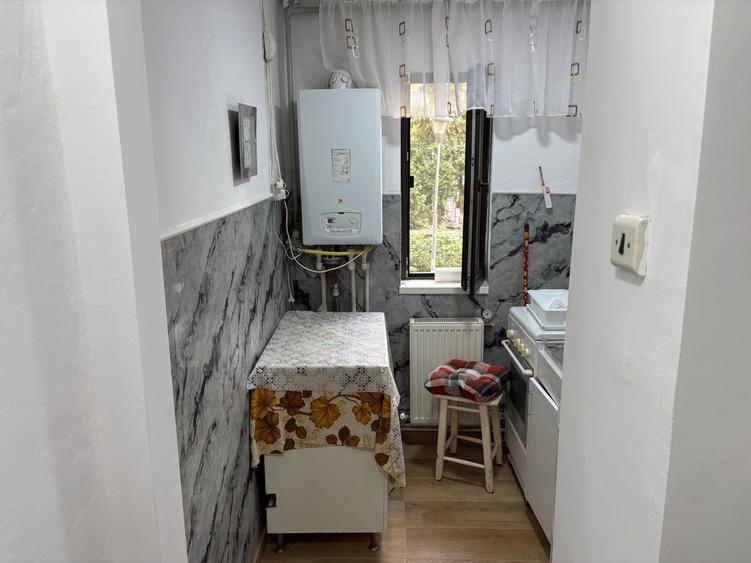 Apartament cu 3 camere în Piața