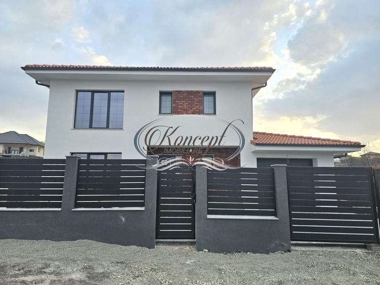 Casă individuală cu 4 camere cu Canalizare în Chinteni