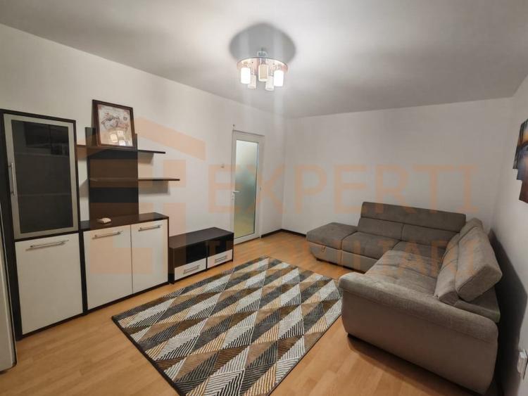 Apartament cu 2 camere decomandat, mobilat în Tomis Nord