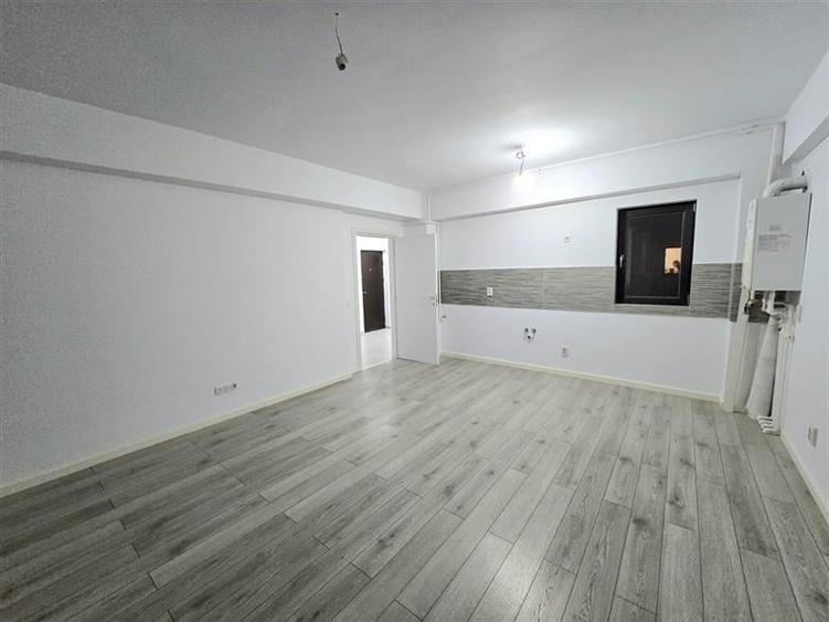 Apartament cu 2 camere semidecomandat, mobilat în Bucureștii Noi