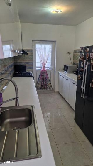 Casă cu 4 camere cu Teren 250 Mp în Cernica