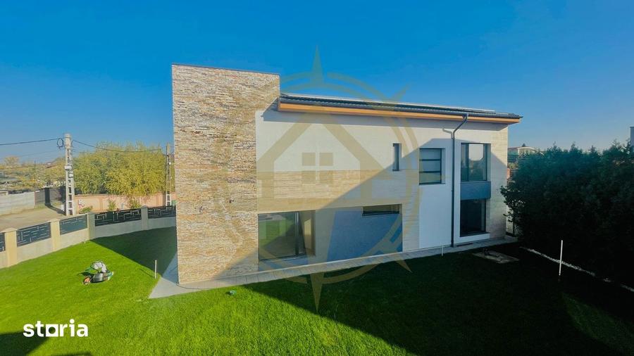 Casă cu 5 camere cu Teren 490 Mp în Corbeanca