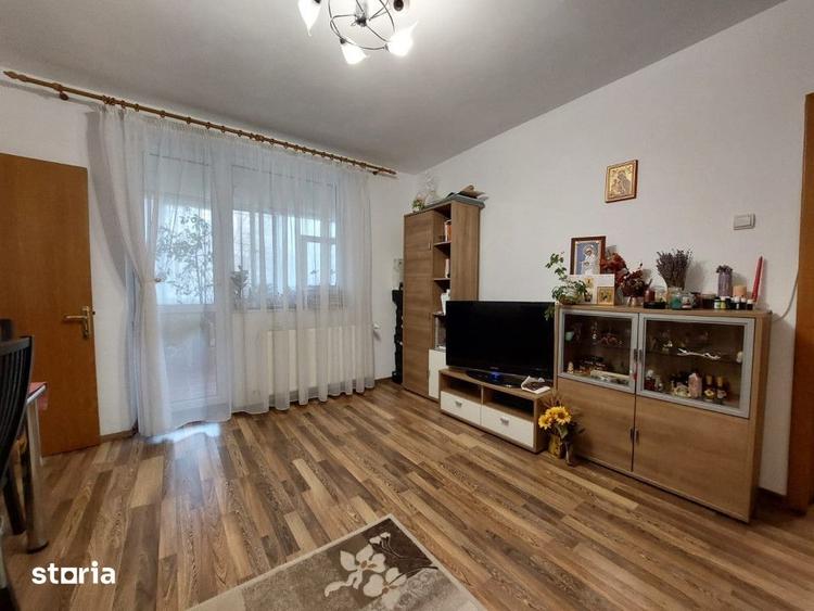 Apartament cu 4 camere în Faleza Nord