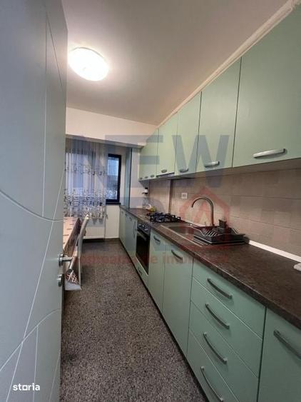 Apartament cu 2 camere decomandat, mobilat în Central