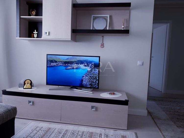 Apartament cu 2 camere, mobilat în Dâmbul Rotund