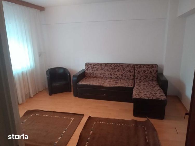 Apartament cu 2 camere decomandat în Calea Victoriei