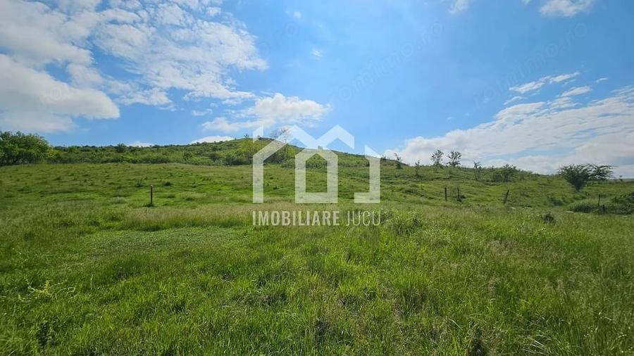 Teren de 2103 mp, în Câmpenești