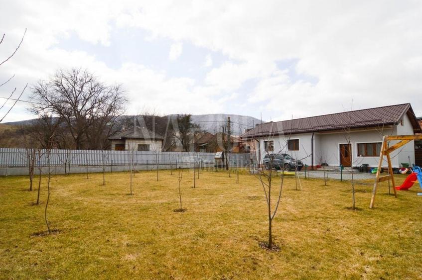 Casă individuală cu 3 camere cu Teren 800 Mp în Căpușu Mic