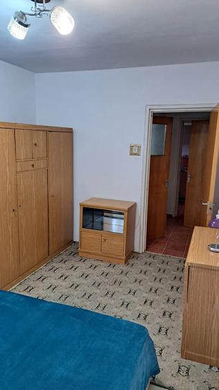 Apartament cu 2 camere decomandat în Drumul Taberei