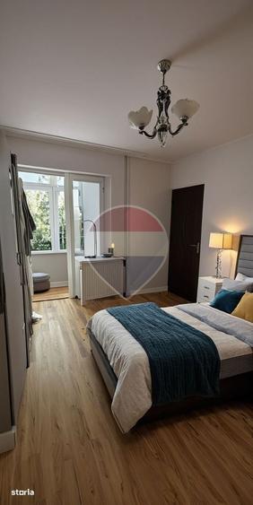 Apartament cu 3 camere decomandat în Central
