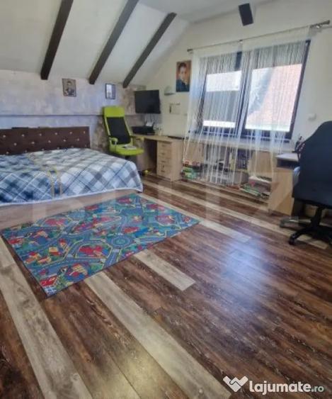 Casă cu 5 camere cu Teren 835 Mp în Satulung