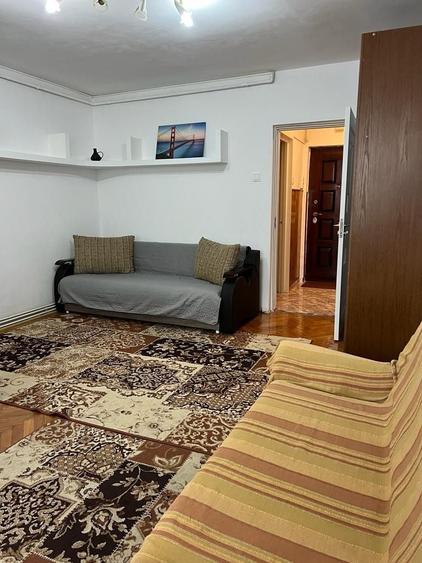 Garsonieră decomandată în Tudor
