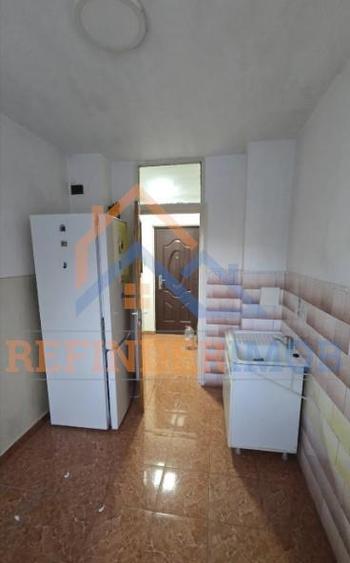 Apartament cu 2 camere decomandat în Rahova