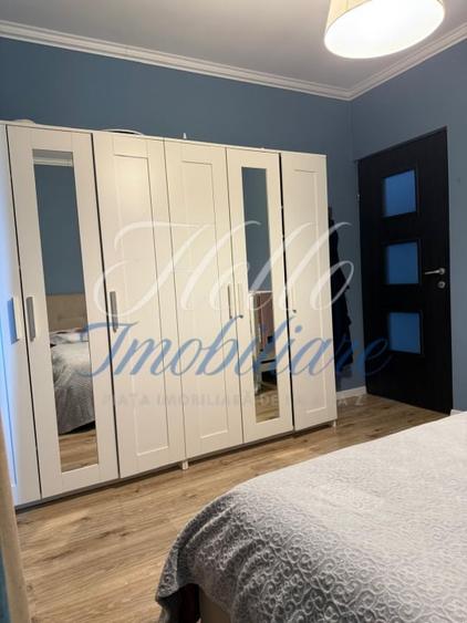 Apartament cu 3 camere semidecomandat în Florești
