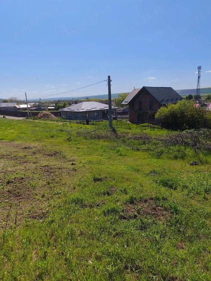 Teren de 800 mp, în Gara Banca