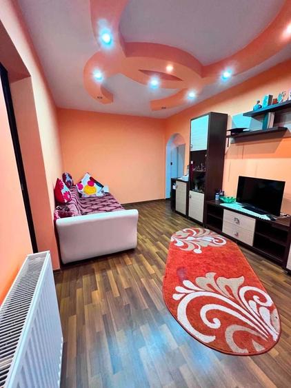 Apartament cu 2 camere semidecomandat în Alecu Russo