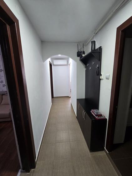 Apartament cu 2 camere decomandat în Micro 6