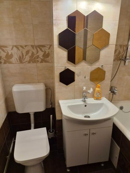 Apartament cu 4 camere decomandat în Complex Studențesc