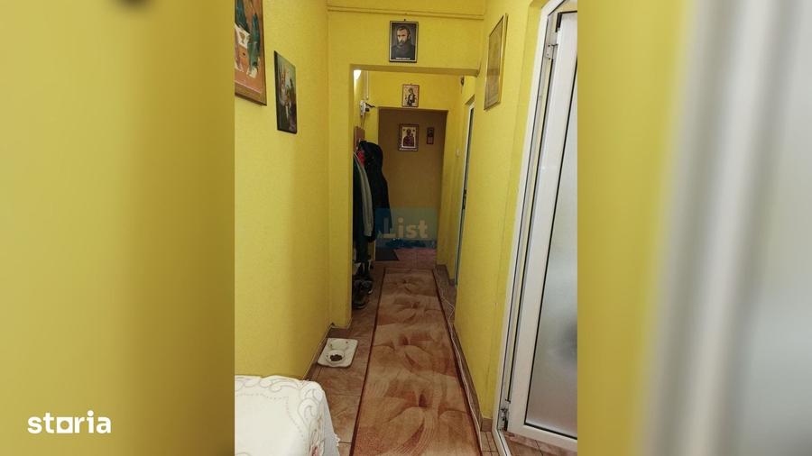 Apartament cu 4 camere decomandat în Micro 40