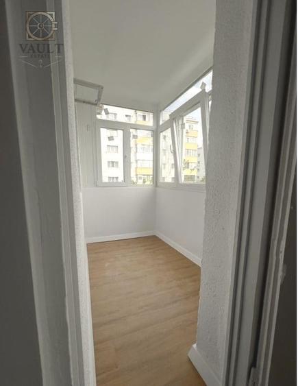 Apartament cu 3 camere decomandat în Dristor