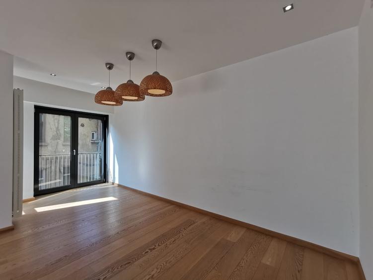Apartament cu 4 camere, mobilat în Kiseleff