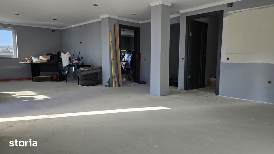 Casă cu 5 camere cu Teren 518 Mp în Central