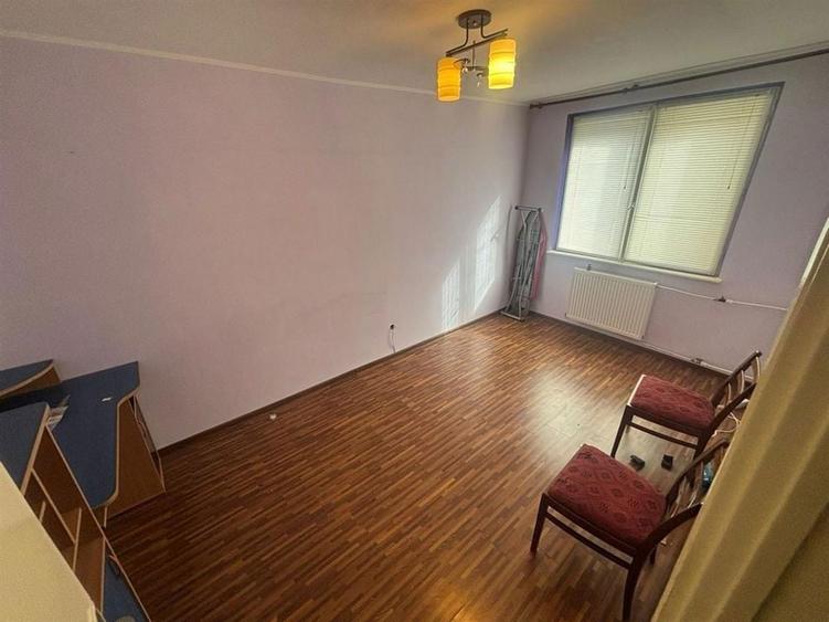 Proprietar vand apartament 3 camere, 62 mp - 1