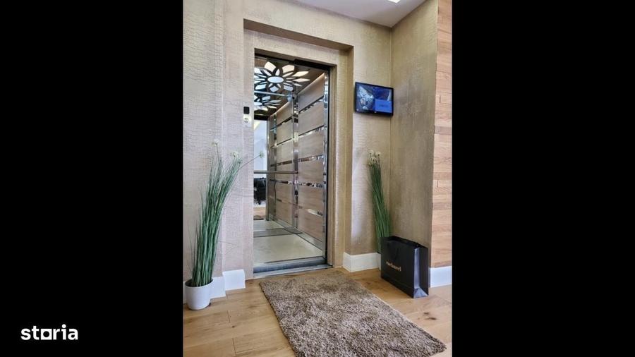 Apartament cu 4 camere decomandat în Sisești