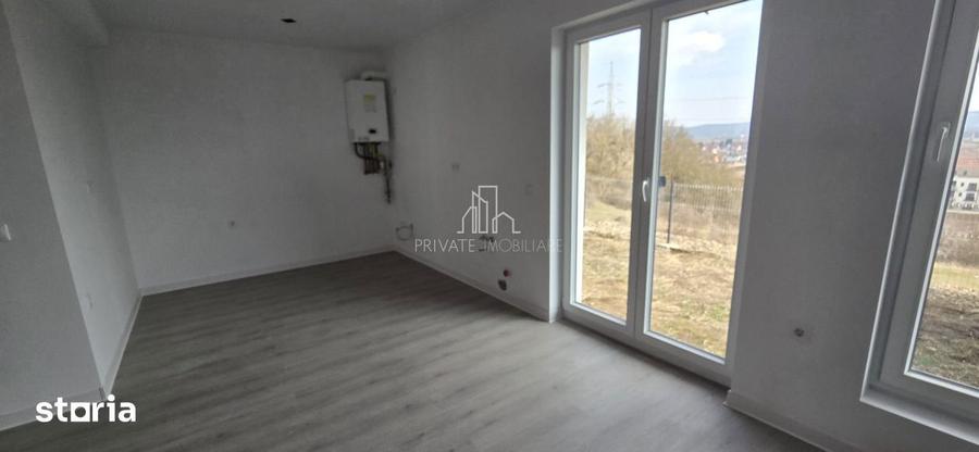 Casă cu 4 camere cu Canalizare în Unirii