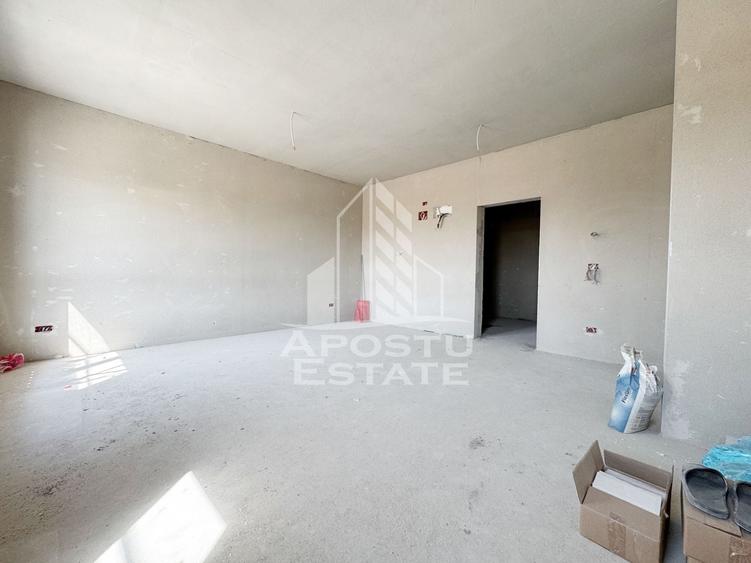 Apartament cu 2 camere semidecomandat în Giroc