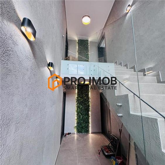 Apartament cu 5 camere decomandat în Câmpineanca