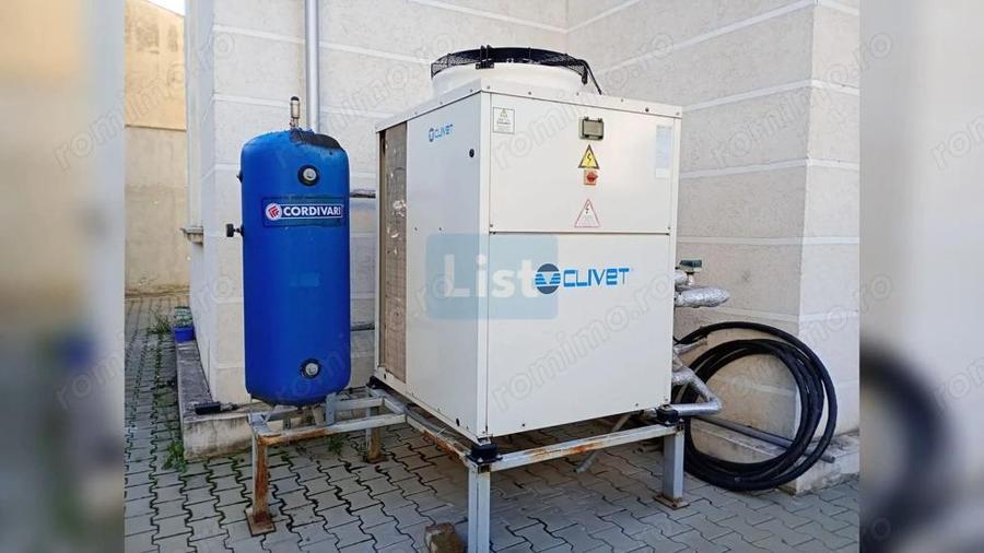 Casă cu Teren 978 Mp în Central
