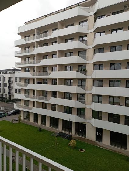 Apartament cu 2 camere semidecomandat în Florești