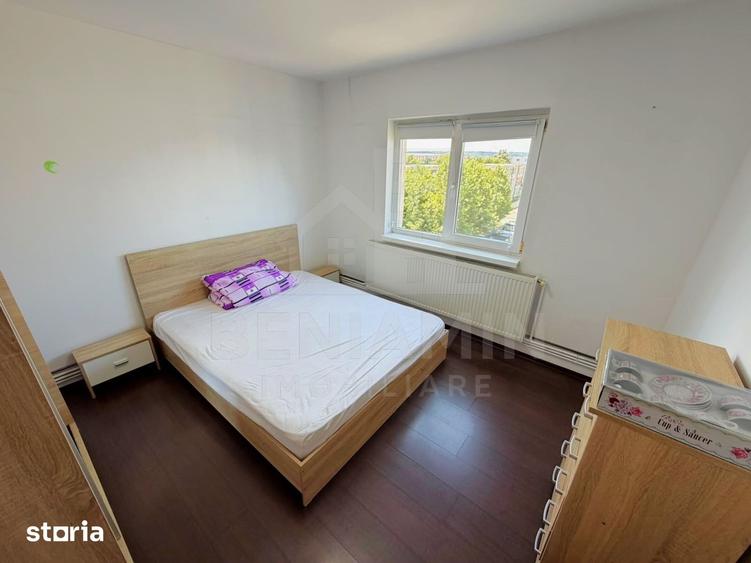 Apartament cu 3 camere decomandat în 1 Mai