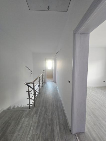 Casă cu 3 camere cu Canalizare în Bragadiru
