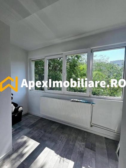 Apartament cu 3 camere decomandat, mobilat în Alexandru Obregia