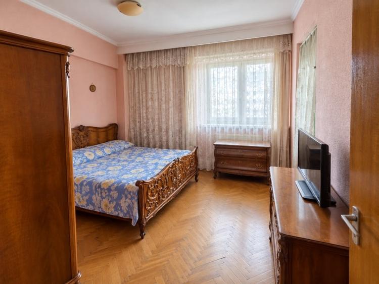 Apartament cu 2 camere decomandat în Ultracentral