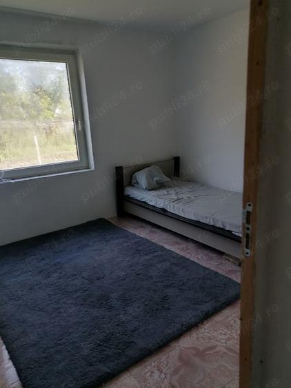 Casă cu 2 camere cu Teren 1440 Mp în Central