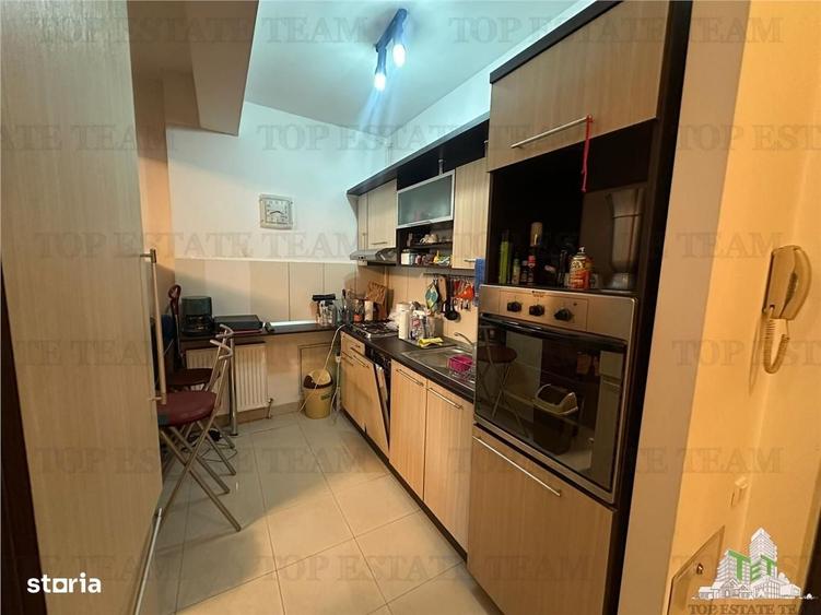 Apartament cu 2 camere, mobilat în Pajura
