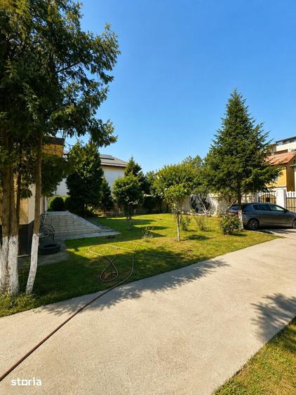 Casă cu 6 camere cu Teren 700 Mp în Central