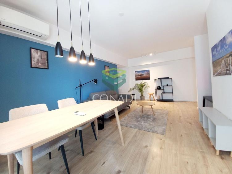 Apartament cu 3 camere semidecomandat în Aviației