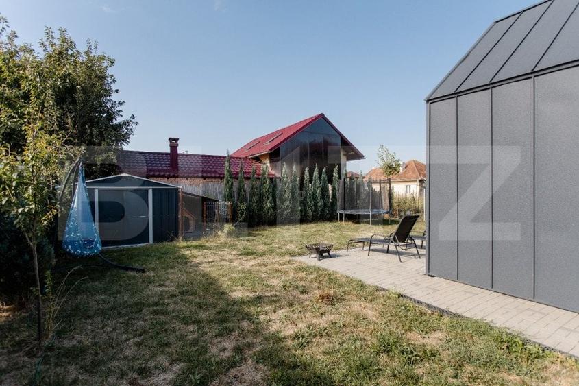 Casă individuală cu 5 camere cu Canalizare în Cetate
