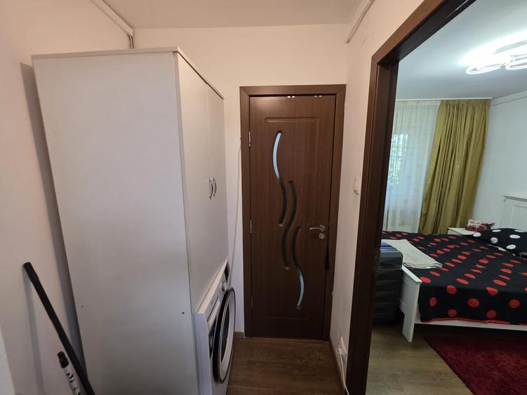 Apartament cu 2 camere semidecomandat, mobilat în Berceni