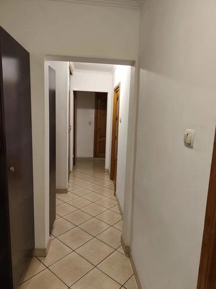 Apartament cu 3 camere decomandat în Gorjului
